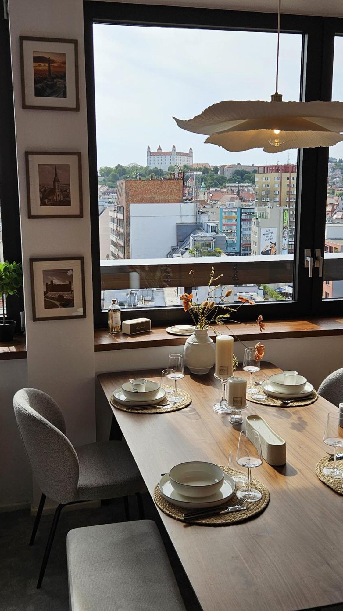 Panorama View Design Apt In Old Town - Free Parking Bratislava Exteriér fotografie